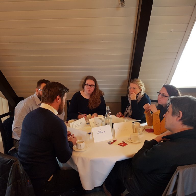 Borð 6: Björn, Magnús, Vera, Vilborg, Nína og Sigurður