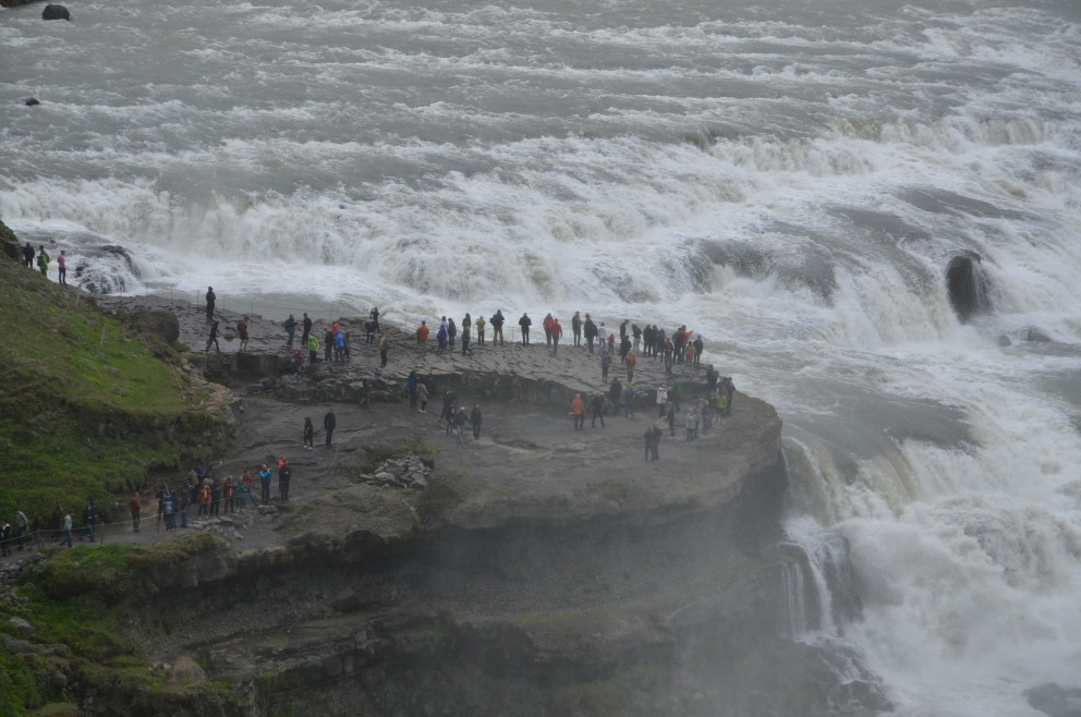 Við Gullfoss (mynd: EJB)