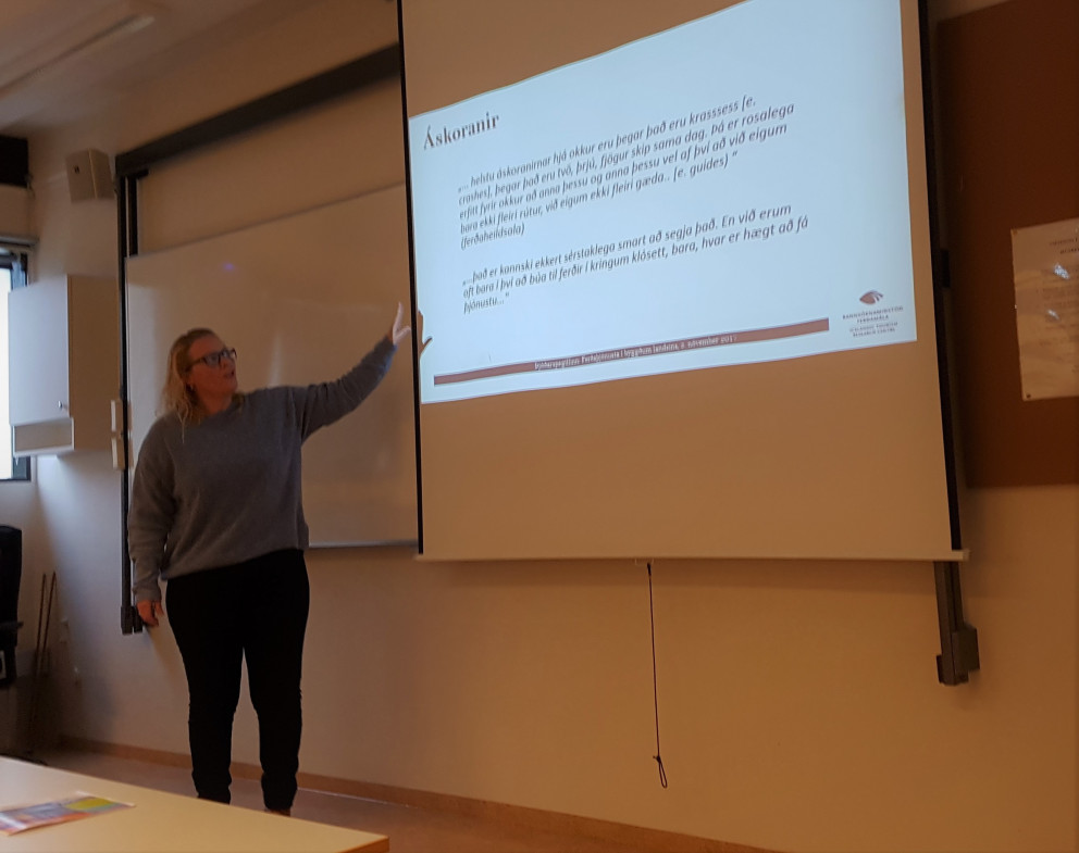 Þórný með kynningu sína.