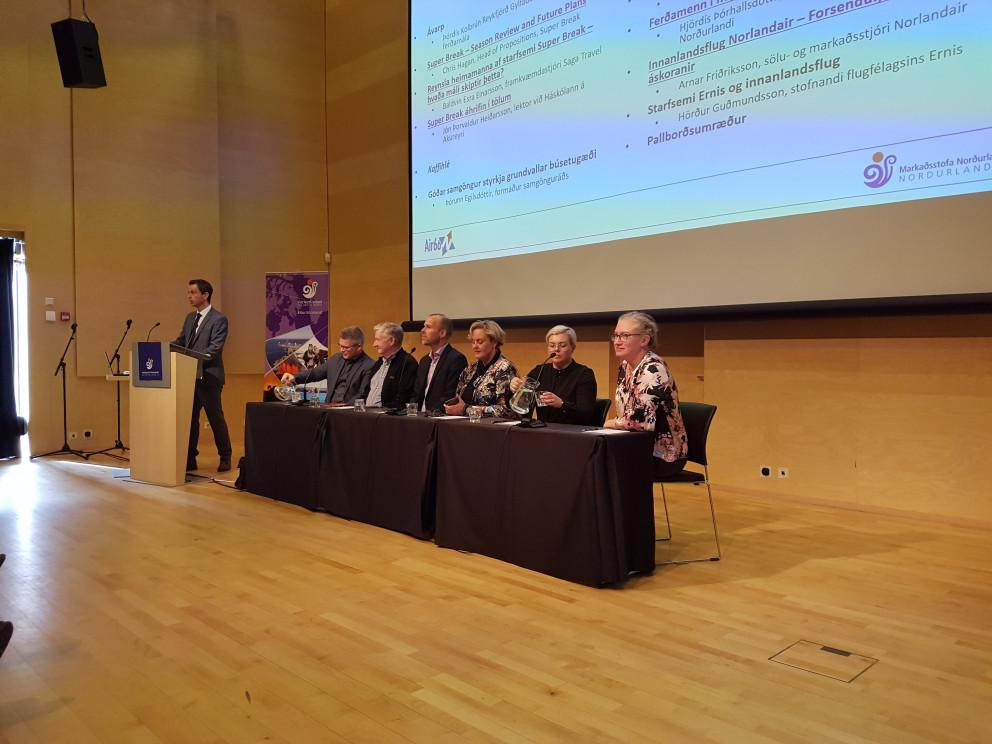 Frá pallborðsumræðum