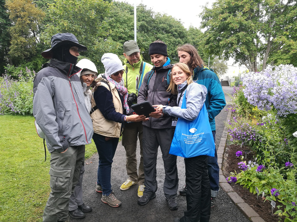 Ferðamenn spurðir álits