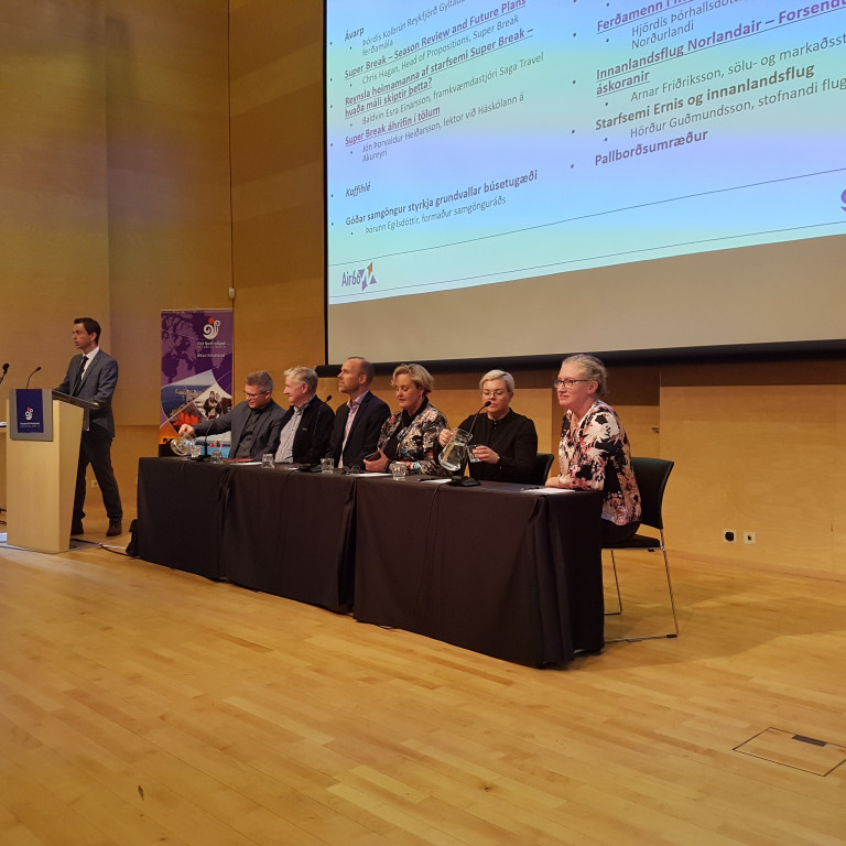 Frá pallborðsumræðum